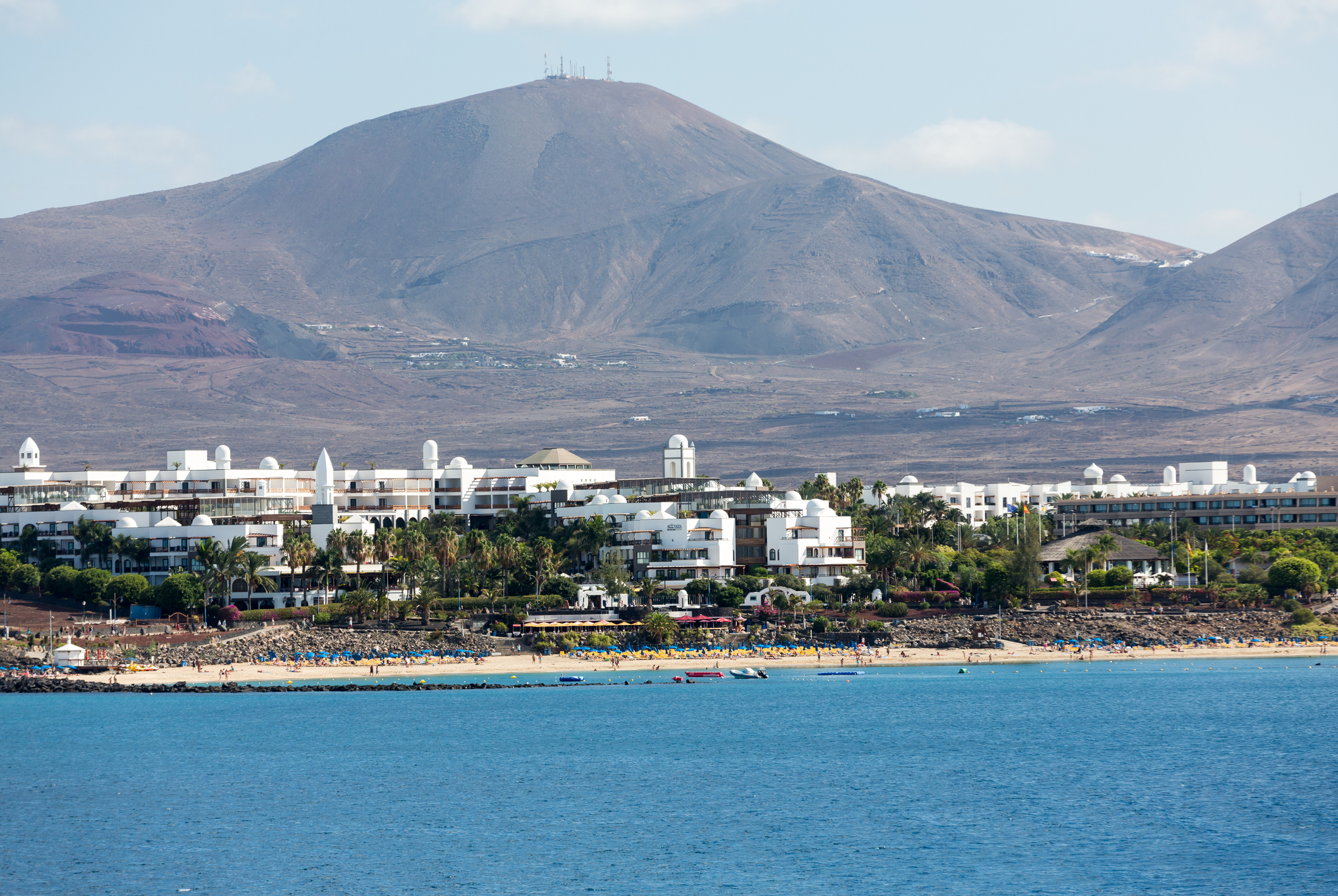 Lanzarote Puert0 del Carmen-iStock