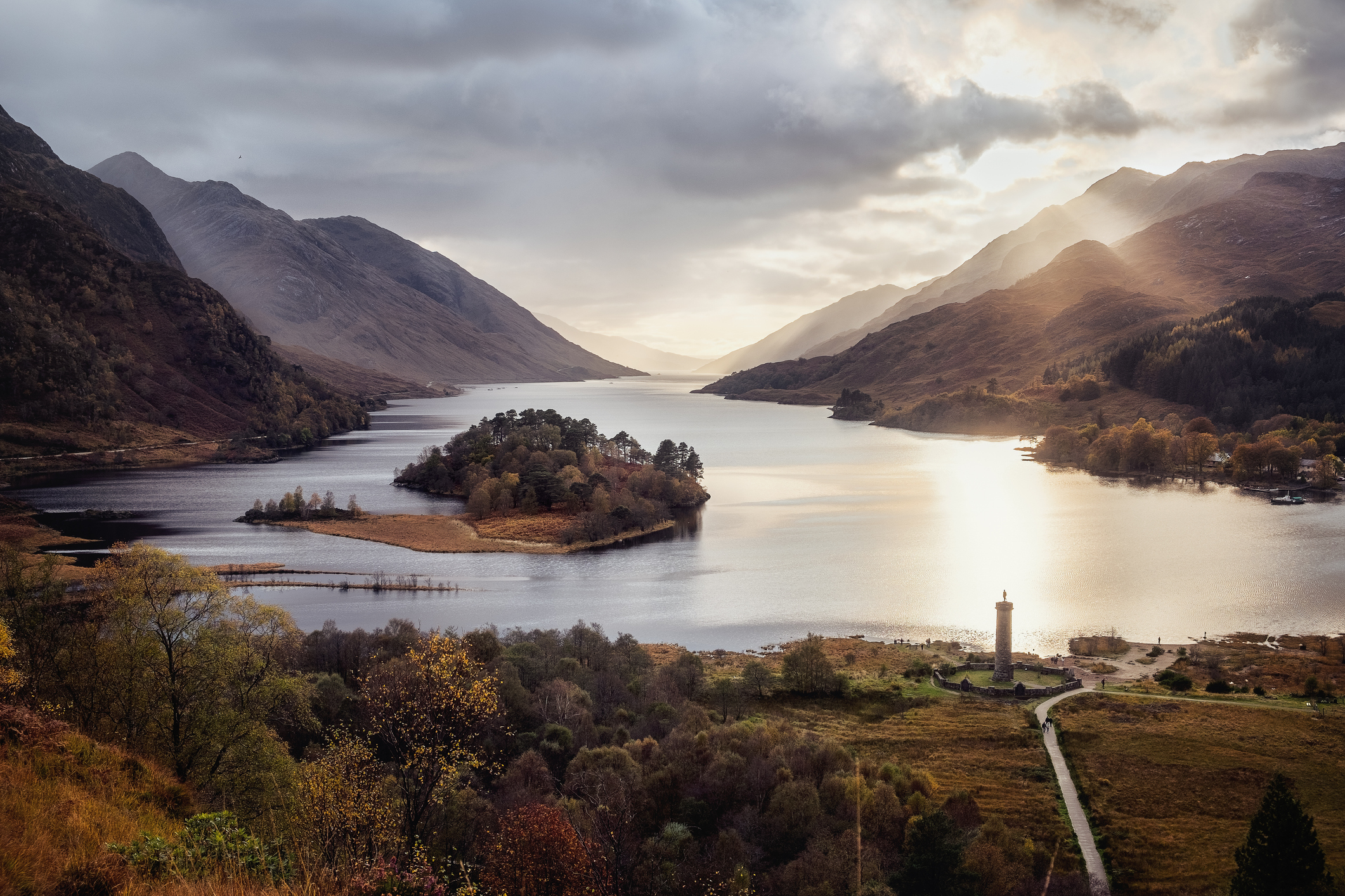  Lake Loch Shiel met Glenfinnan monument