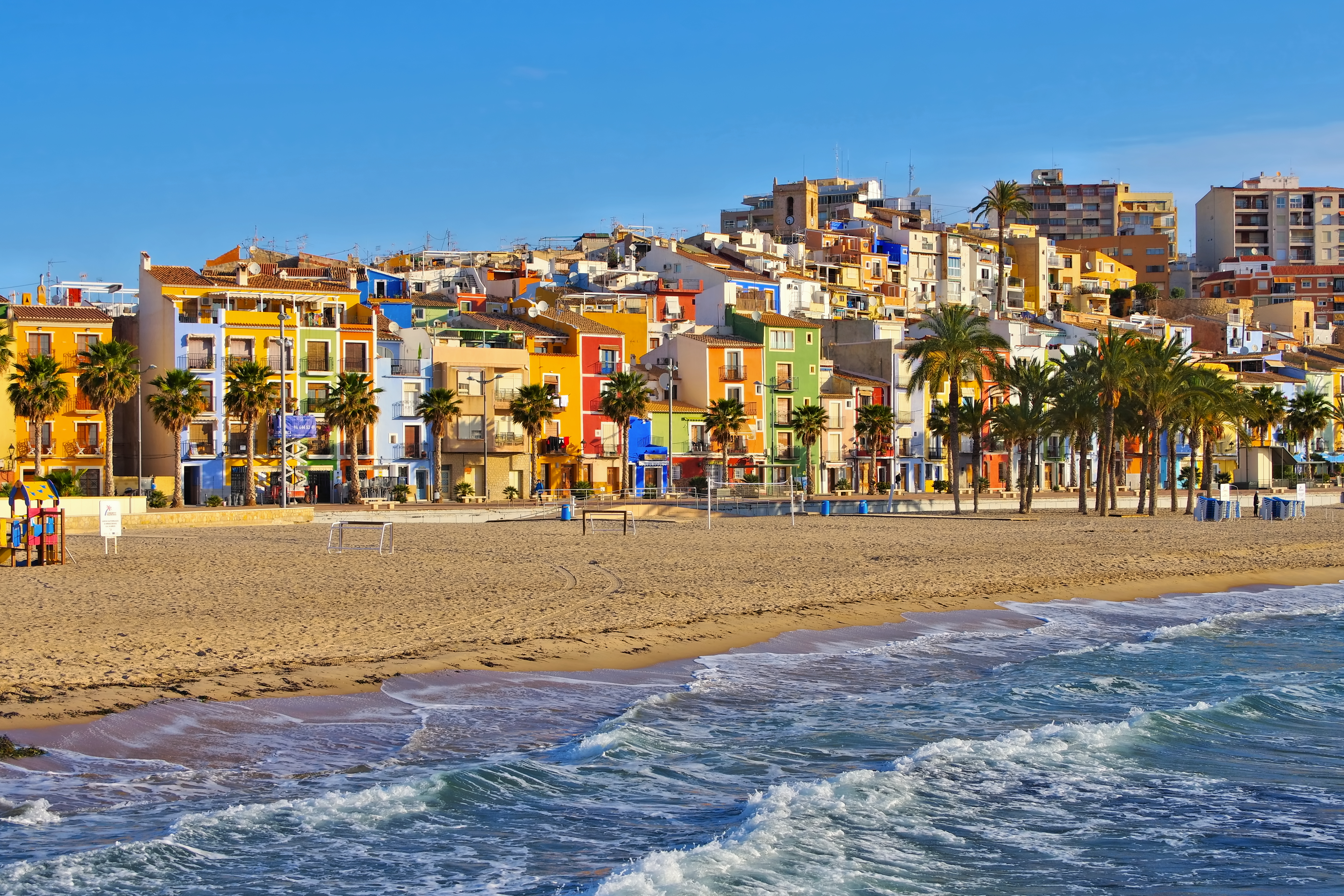 Villajoyosa-iStock-1002877952