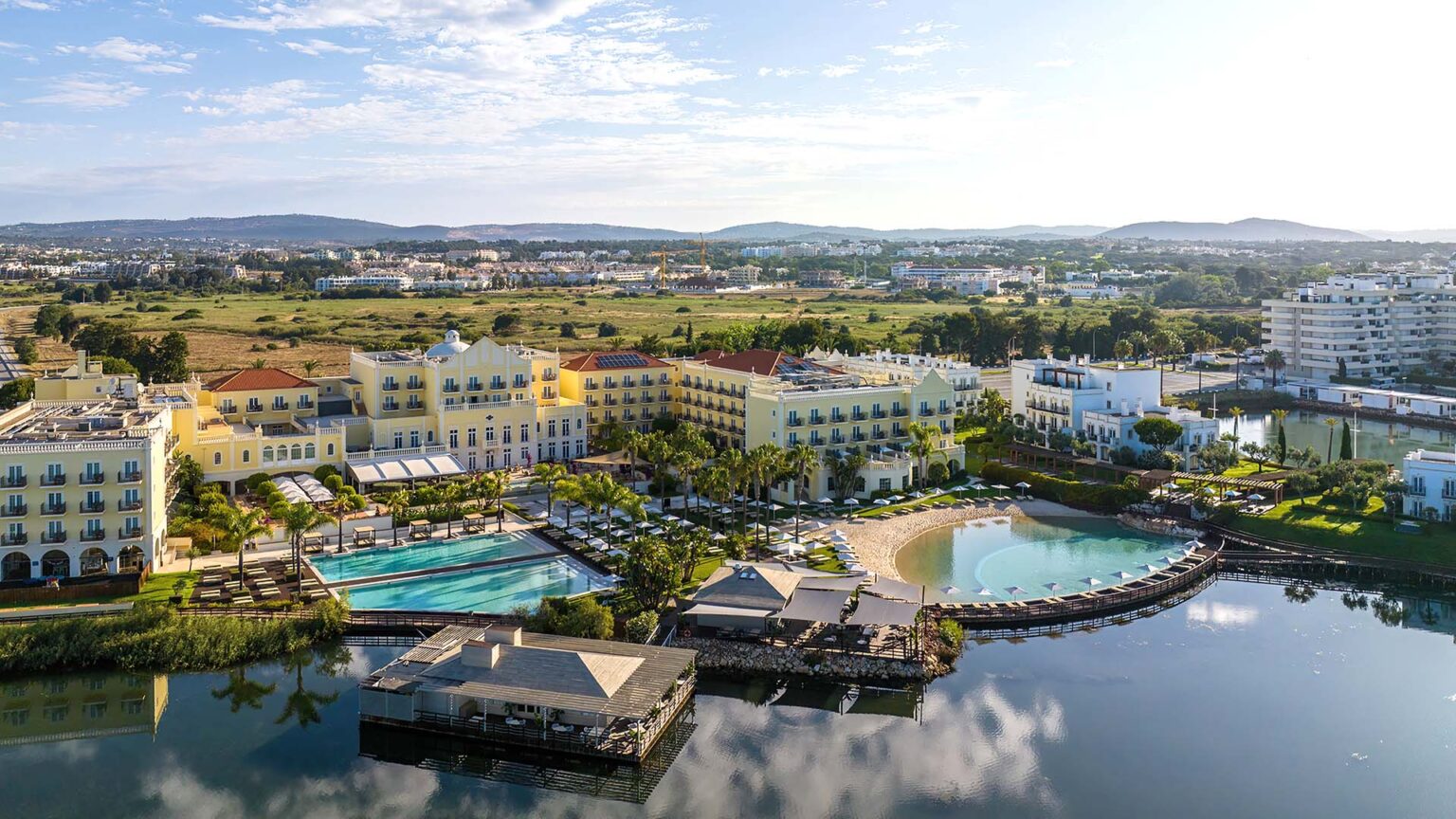 Domes Lake Algarve, Autograph-collectie in Portugal by Travelizi