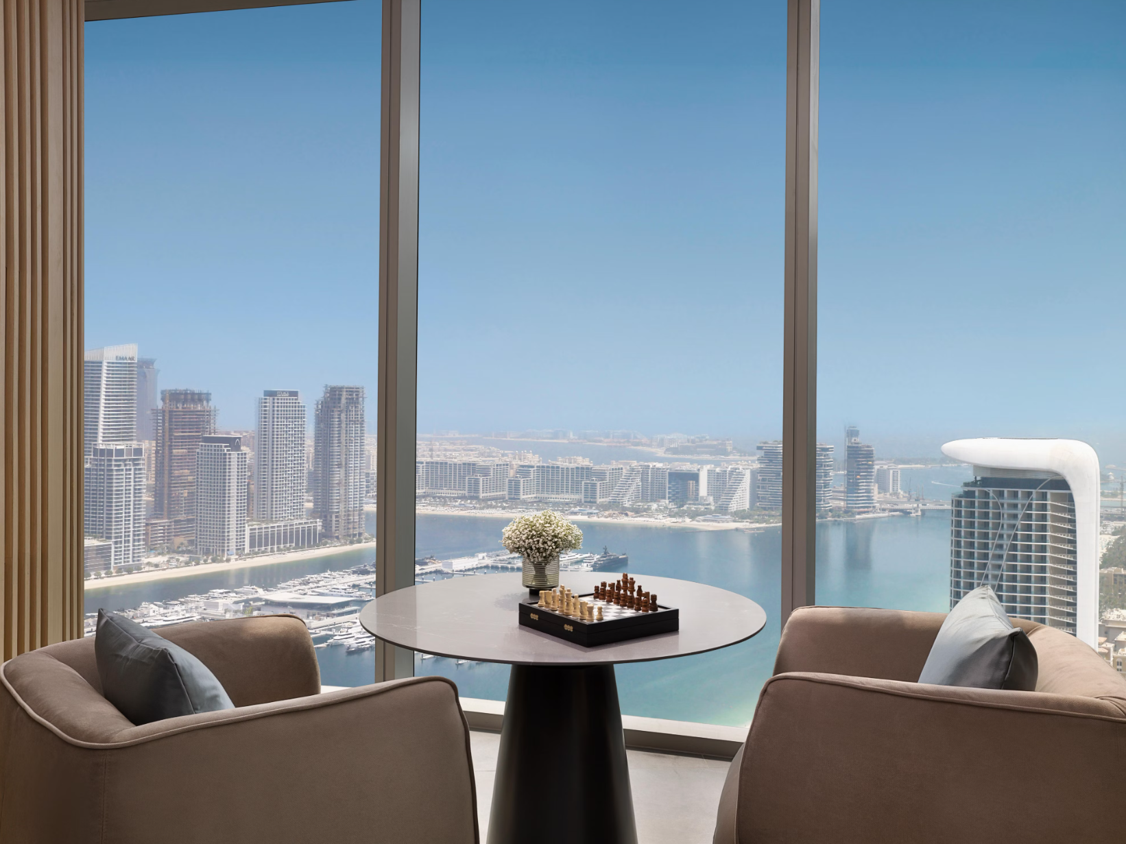 Uitzicht vanuit een van de kamers