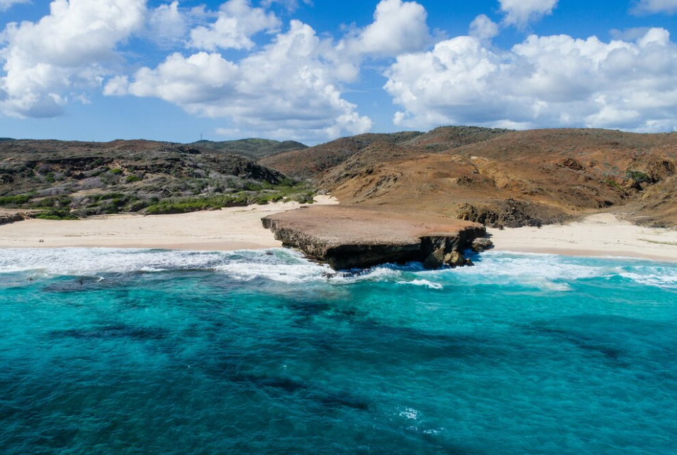 Dos Playa Beach
